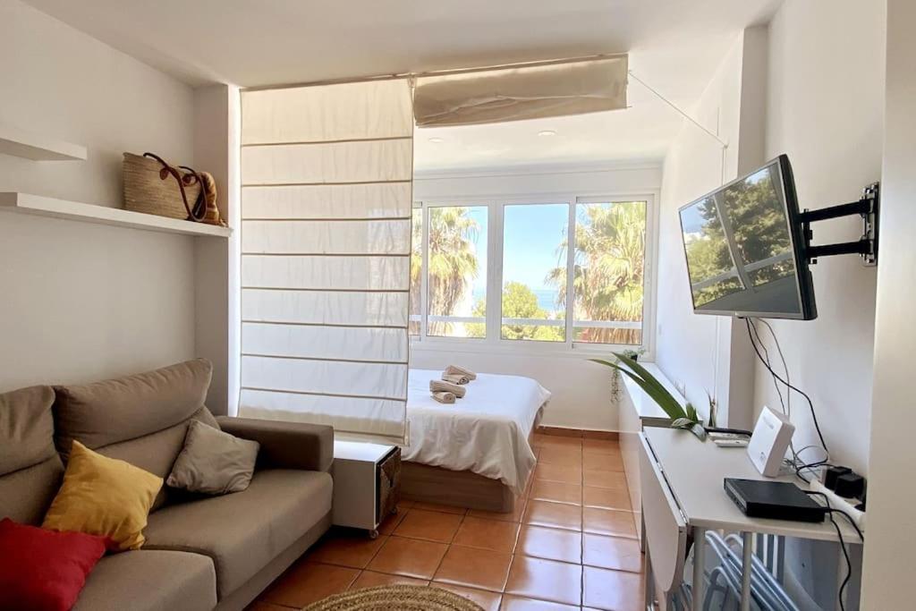 شقة La Ventana De Puerto Marina بينالماذينا المظهر الخارجي الصورة